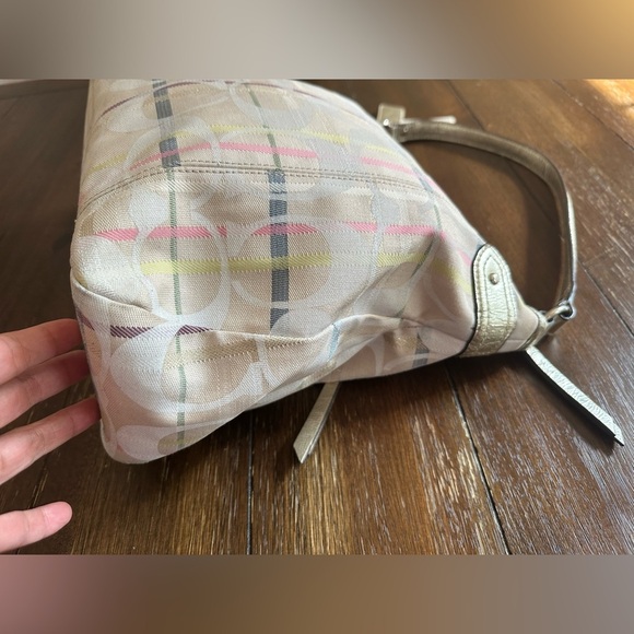 Coach signature logo shoulder bag - Picture 13 of 16